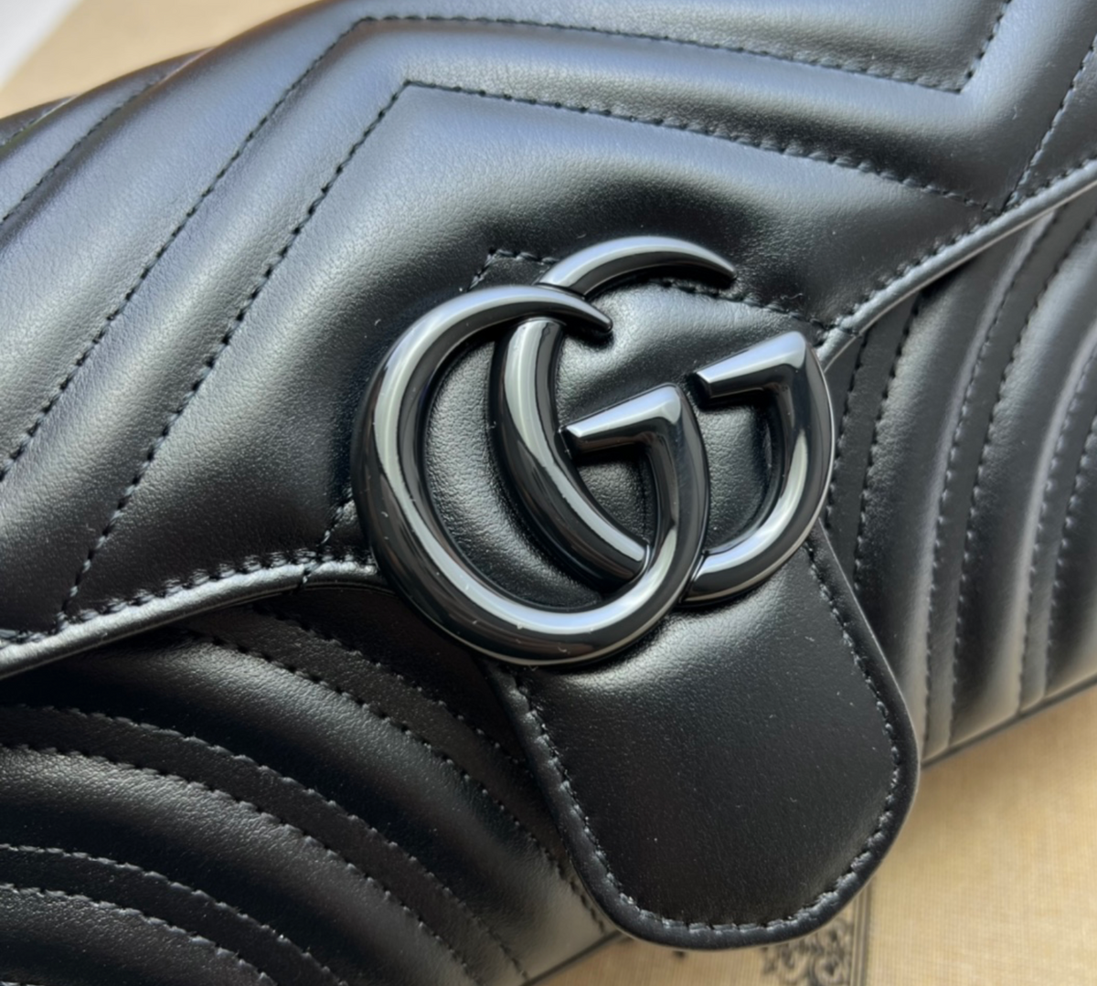 Gucci GG Marmont shoulder bag